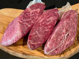 【即決】高級赤身肉【さつまビーフ】黒毛和牛カメノコ 1.1㎏【3分割】切るだけスペック 希少部位 贅沢焼肉 ステーキ 現品画像 W1017