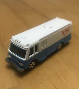 トミカ　いすゞ　バス　NHK COLOR TV カラーテレビ ISUZU BUS TOMY TOMICA