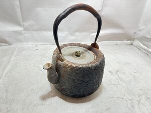 当時物　龍文堂造　鉄瓶　骨董品　約3175ｇ　高さ約15センチ　茶道具　時代物　サビ有　アンティーク　コレクション　楽88