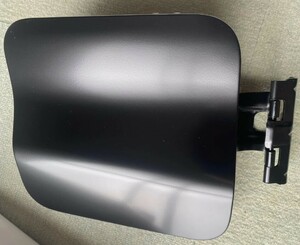 【送料無料新品】NISSAN スカイライン GT-R/R34 BNR34 ガスフィラーリッド Skyline GT-R R34 BNR34 Gas Filler Lid ガソリン フタ ニッサン