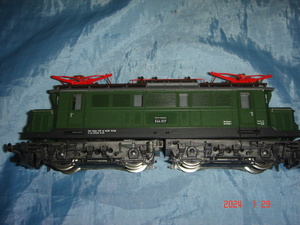 鉄道模型 ROCO E44 017 HOゲージ