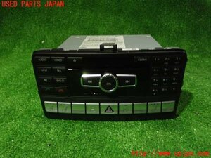 1UPJ-18846589]ベンツ SLK200(172448 R172)カーナビゲーション 中古