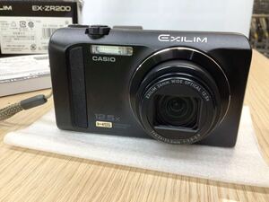 【14000】CASIO EXILIM　12.5X　EX-ZR200　BK　ブラック　デジタルカメラ コンパクトデジタルカメラ　カシオ　箱入り