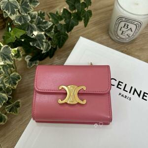 送料無料　CELINE　セリーヌ　コイン入れ付き　コンパクトウォレット　トリオンフ　三つ折り財布　フラミンゴ　現行販売品