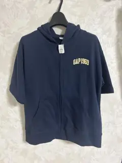 GAP 新品タグ付き　パーカー半袖　即時発送　お盆最終値下げ