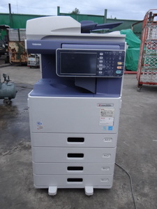 H3493　茨城県常総市引き取り限定　TOSHIBA デジタル複合機 e-STUDIO2050C　FC-2050C　 カウンター　7850/カラー1107　　