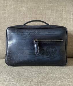 特注66万 Berluti Formula1002 Scrit Leather Pouch ベルルッティ フォーミュラ1002 セカンドバッグ ブルー スペシャルオーダー 世界に一つ