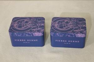 ピエールエルメPierre Hermマカロン空き缶2個2022年クリスマス限定オクターヴ・マルサル エルメス デザイナー