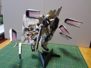 ☆ MG 1/100 νガンダム Ver.Ka & ダブルフィンファンネルカスタムユニット　セット ☆