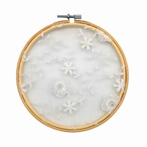 ピアススタンド 刺繍枠 お花のレース ディスプレイ用 (円形, 小サイズ)