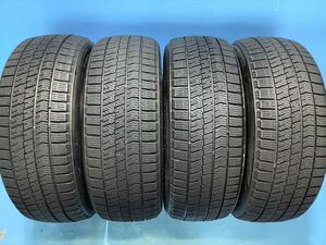 215/45R18 17年　　　　　　ブリヂストン BLIZZAK VRX2 中古タイヤ４本　　　スタッドレスタイヤ