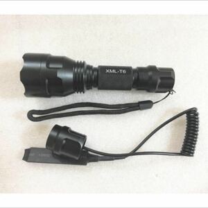 タクティカルフラッシュライト マウントリング付 リモートスイッチ ドットサイト サバゲー エアガン フルカスタム レーザー CREE エアガン