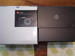 Leica ライカ Q3、 元箱　マニュアル　袋、カメラ有りません