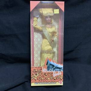 希少！Mattel minang Barbie Dolls of Indonesia Special Series ★バービー 民族衣装 インドネシア mint in box ミナンカバウ tari piring