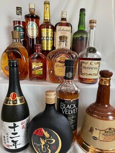 訳あり 空き瓶 インテリアとして お酒いろいろ 13本セット 750ml〜200ml まとめ ウイスキー 泡盛 ヘネシー Hennessy アルコール ハーパー