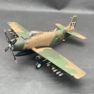 a24874　ダグラス　A-1　スカイレーダー　A-1　Skyraider　ダイキャストモデル　金属製　完成品　ディスプレイ　コレクション　