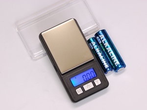 送料安0.01g～200g超小型高性能デジタルはかり 業務用精密 手のひらサイズ 単四電池×2/デジタルスケール 電子 計量 量り 計り 測り 計量器