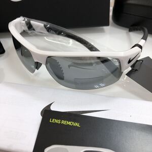 ラスト1本! 新品 定価22,000円 NIKE VISION EV0620 101 SHOW-X2 ショーX2 ナイキ サングラス メガネ フレーム メガネフレーム 正規品 新品