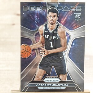 ビクター・ウェンバンヤマ 2023-24 Panini Prizm Deep Space Victor Wembanyama RC サンアントニオ・スパーズ