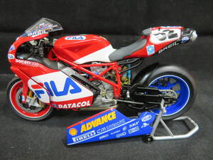 PMA　1/12　ドゥカティ　999　F4　WSB　2004　＃52　J.トースランド、