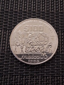 サッカーワールドカップメキシコ大会記念銀貨　銀製１００ペソコイン31g silver720