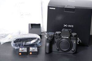 美品　FUJIFILM 富士フイルム　X-H1 ボディ　ショット数3321回