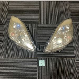 TOYOTAトヨタ アイシス ANM10w/15w 純正ヘッドライトHID 中期 後期