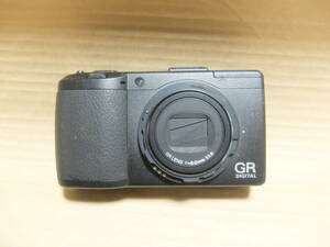 RICOHリコー　GR　コンパクトデジタルカメラ　USED難有ジャンク品