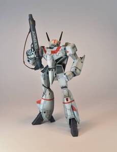 PLAMAX 1/72 VF-1J バトロイドバルキリー　塗装済みウェザリング完成品　マックスファクトリー　マクロス 