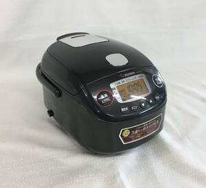 炊飯器　ZOJIRUSHI　3合炊き　NP-RN05　黒