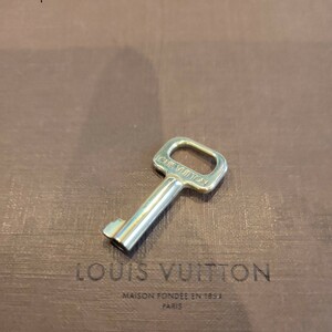 極美品 Louis Vuitton パドロック カデナ 南京錠 ルイヴィトン 鍵 ゴールド 　　送料85円～