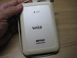 BUFFALO USB2.0対応 耐衝撃/セキュリティ対応 ポータブルHDD TurboUSB機能搭載 320GB(ジャンク)