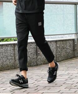 The DUFFER of ST.GEORGE 〔BLACK LABEL〕’’A-PACK’’ GYM PANT：機能素材ソロテックス ダンボールニット アクティブ クロップドパンツ