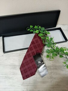 参考価格14000円　未使用　BURBERRY　バーバリー　ネクタイ