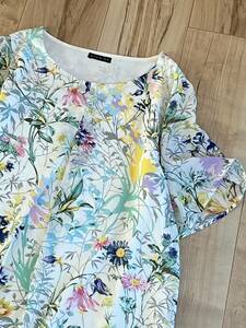 VIVERE　サイズL　☆　綺麗色・ボタニカル・花・フラワー柄シフォンブラウス②