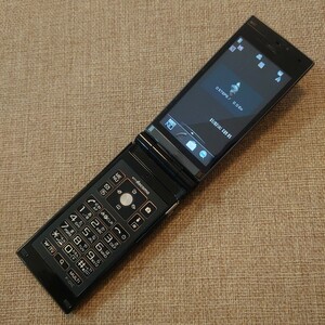 F-01C docomo ブラック