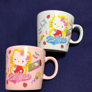 激レア希少品 サンリオ2003年製 ハローキティ ポップ ブルー&ピンク 陶器 マグカップ 2個セット