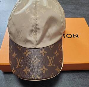 ●LOUIS VUITTON ルイ ヴィトン● M76504 キャップ 男女兼用 モノグラム 　ベージュ系　M　箱付き　美品