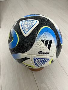 adidas Ginga サッカーボール 公式試合球