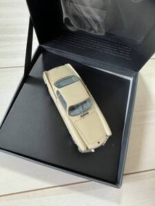 ミニカー 1000個限定　1/43　P1800　ボルボ　VOLVO Limited Edition　ディーラー正規　モデルカー