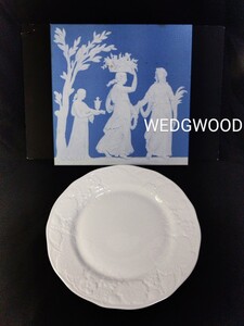 ★未使用 ウェッジウッド 1759 strawberry and vine 約28cm 白 WEDGWOOD プレート 洋食器 皿 大皿 盛皿 食器 箱付き 正規品 イギリス製