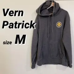 Vern Patrick pawsitive attitude グレー　パーカー