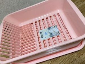 未使用　昭和レトロ　クロワッサン　水切りかご　プレスチック製 ピンク　食器洗いカゴ　キッチン雑貨　アンティーク雑貨