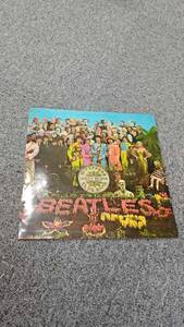 LP レコード The Beatles「サージェント・ペパーズ・ロンリー・ハーツ・クラブ・バンド」 赤盤 東芝音楽工業 OP-8163/NL122119