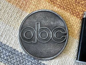 ★アメリカンヴィンテージ/abc/American Broadcasting Company/アメリカンブロードキャスティングカンパニー/メダル/ テレビネットワーク/