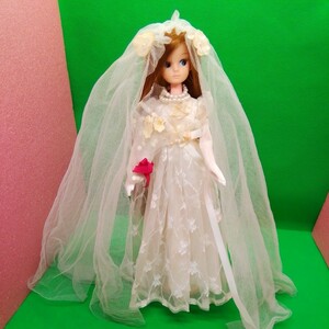 初代リカちゃん人形　タカラ　昭和レトロウエディングドレス購入当時品 