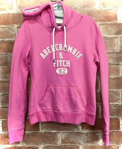 Abercrombie & Fitch ■ パーカー；size Ｓ《USED》