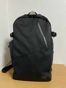 定価39600円●極美品●ポーター 吉田カバン PORTER FUTURE DAYPACK フューチャー デイパック ブラック 品番697-05549 黒