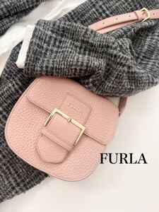 FURLA バックルデザイン ショルダーバッグ ピンクベージュ 斜め掛け