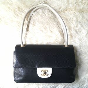 19万→CHANEL/シャネル■ココマーク ターンロック パンチングレザー 2wayショルダーバッグ■黒×オフホワイト/ゴールド金具*シリアル